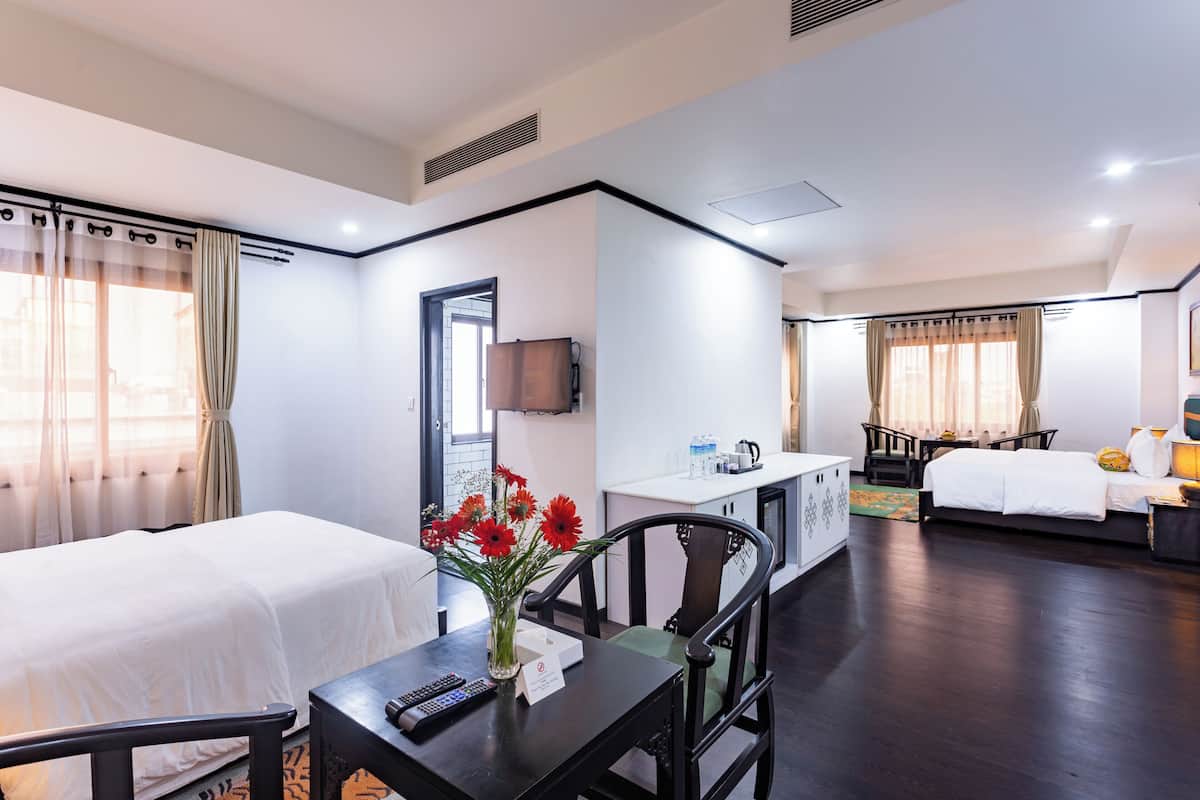 Family Room | Premium bedding, minibar, desk, WiFi (free)