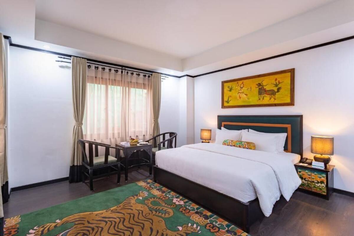 Ropa de cama de alta calidad, minibar, escritorio y wifi gratis 