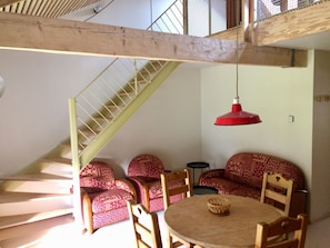 Comfort Studio | Living area - Hostel Quartier Libre (Saint-Jean-en-Royans)