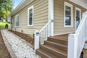 Exterior detail - Two Bed Two Bath Chatta Charmer (Chattanooga)