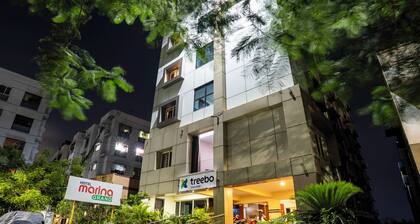 Treebo Marina Grand, Railway Station