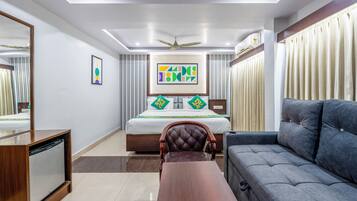 Premium Double Room | In-room safe, desk, iron/ironing board, rollaway beds