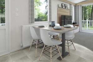 Dining - The Springer Van - Beautiful, luxury static (Aberlour)