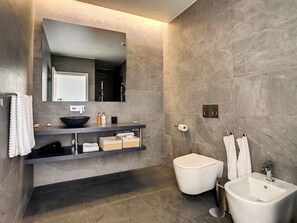 Hair dryer, towels - Francelho 2 Apartment by LovelyStay (Tabua)