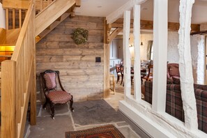 TV, peis og DVD-spiller