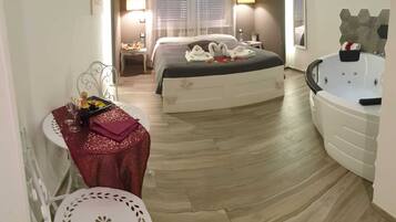 1 camera, Wi-Fi, lenzuola