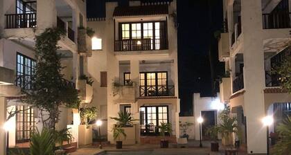 Two Bedroom fully furnished apartment few steps from the beach