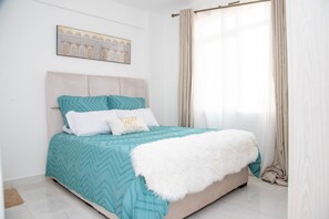 3 bedrooms, WiFi, bed sheets - Serene and Cozy 2 bedroom apartment close to the UN (Nairobi)