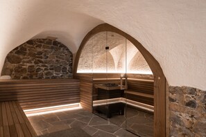 Sauna, sports massages, massages