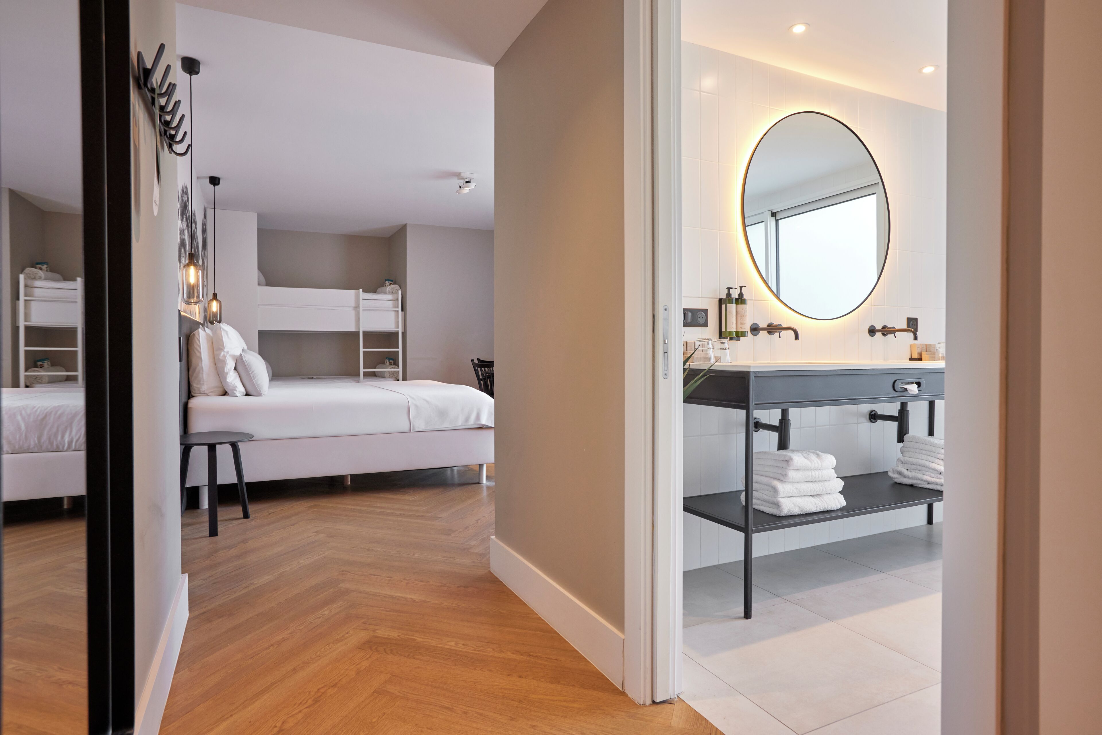 Suite Familiale | Literie de qualité supérieure, minibar, coffres-forts dans les chambres