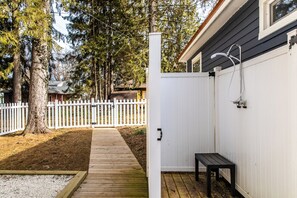 Property grounds - 1000 FT Beach, Pets OK, Hot Tub, Fire Pit, Bocce (Union Pier)