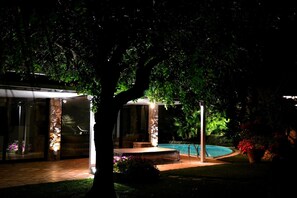 Seasonal outdoor pool