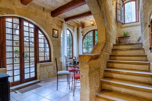 300y/o Gozo Villa with 2 Pools + Incredible Garden