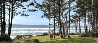 Ocean Front, Sunrise at Oregon House,  Stairs to the Beach!