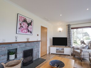 Cottage | Living area - Fresh Fields (Dingwall)