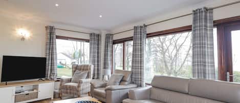 Cottage | Living area