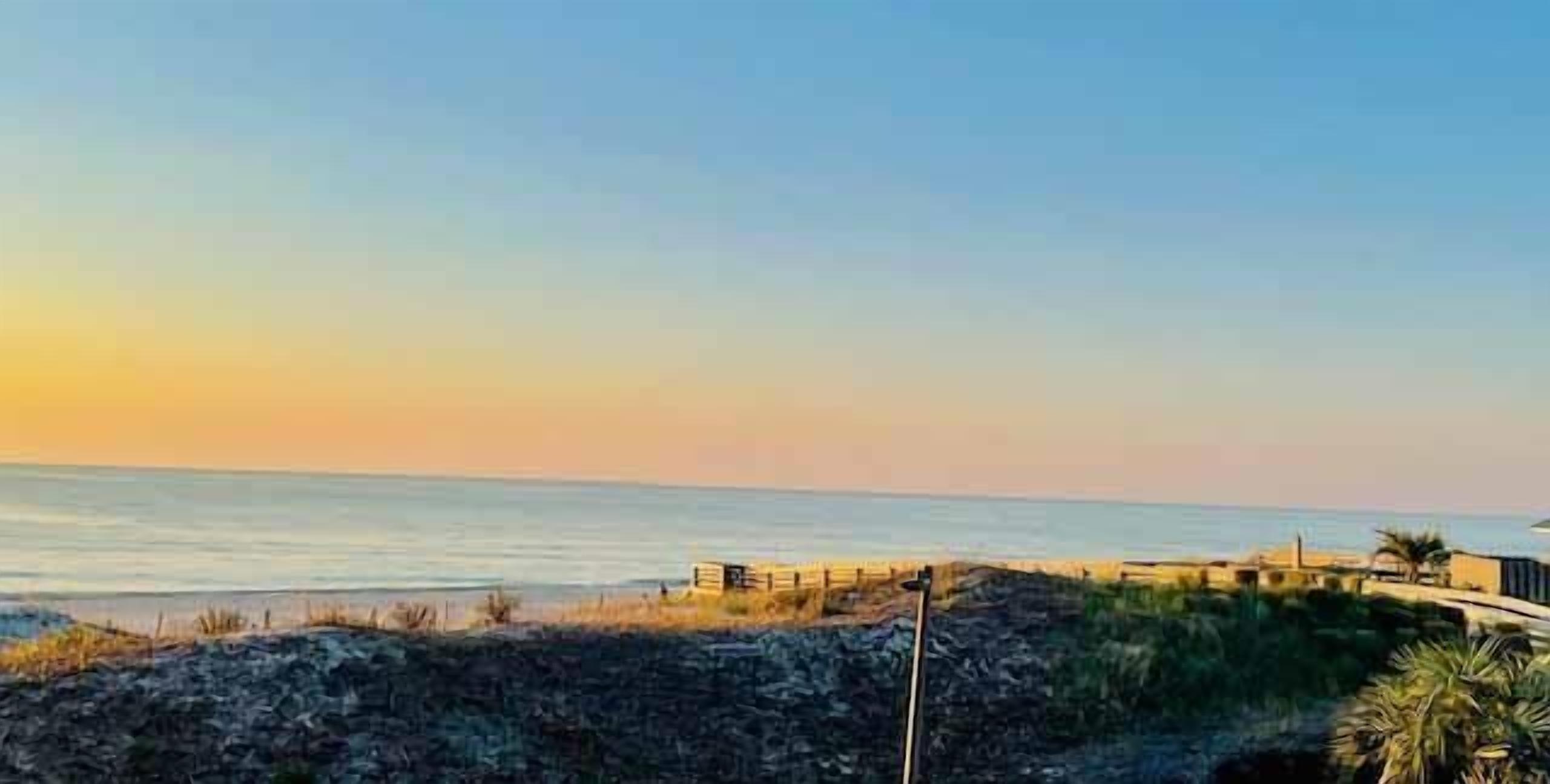 Luxury Condo in Litchfield by the Sea, Oceanfront, First Floor