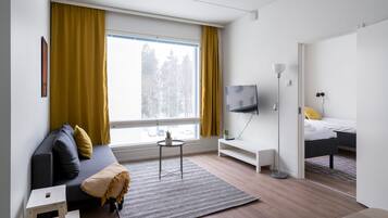 Standard-Apartment | VerdunkelungsvorhĂ€nge, schallisolierte Zimmer, BĂŒgeleisen/BĂŒgelbrett
