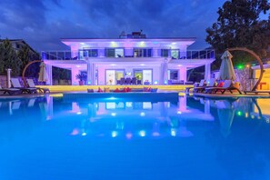 Front of property - Villa Four Seasons 8 (Fethiye)