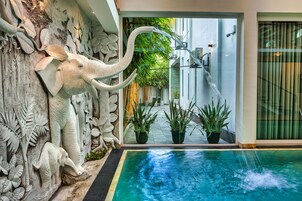 15 piscinas internas