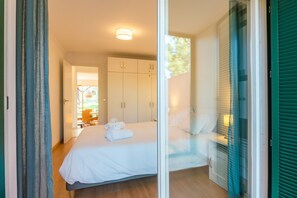 2 habitaciones, tabla de planchar con plancha y wifi gratis 