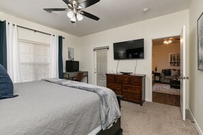 3 bedrooms, iron/ironing board, WiFi, bed sheets
