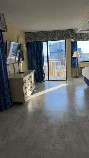 Interior - Oceanview Studios at Seamist Driftwood (Myrtle Beach)