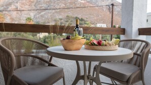 Comfort Room, 1 Double Bed with Sofa bed | Terrace/patio - KANTOUNI BLUE SEA (Kalymnos)