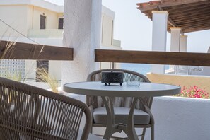 Comfort Room, 1 Double Bed with Sofa bed | Terrace/patio