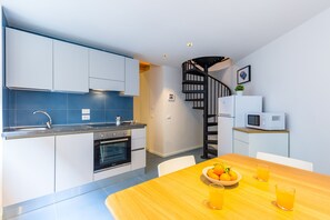 Frigorifero, microonde, forno, lavastoviglie