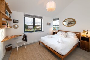 3 bedrooms, iron/ironing board, travel cot, free WiFi - The Brackens : Beachfront 3-Bed Estuary Home in Malltraeth | Managed by Anglesey Holiday Lettings (Malltraeth)