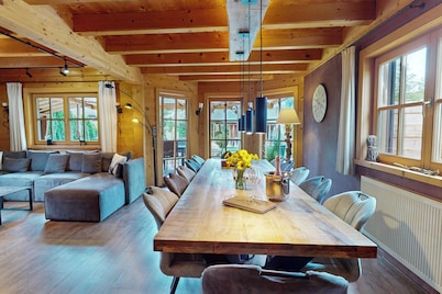 Vacation living for the whole family directly at the Loisach river