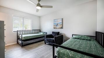2 bedrooms, iron/ironing board, travel crib, WiFi (free)