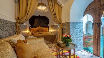 Deluxe Room | In-room safe, free WiFi