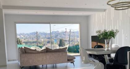 New villa with pool and view St Paul de Vence