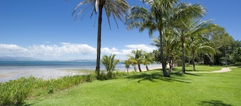 Shipwreck Sands, East Esplanade-BOM