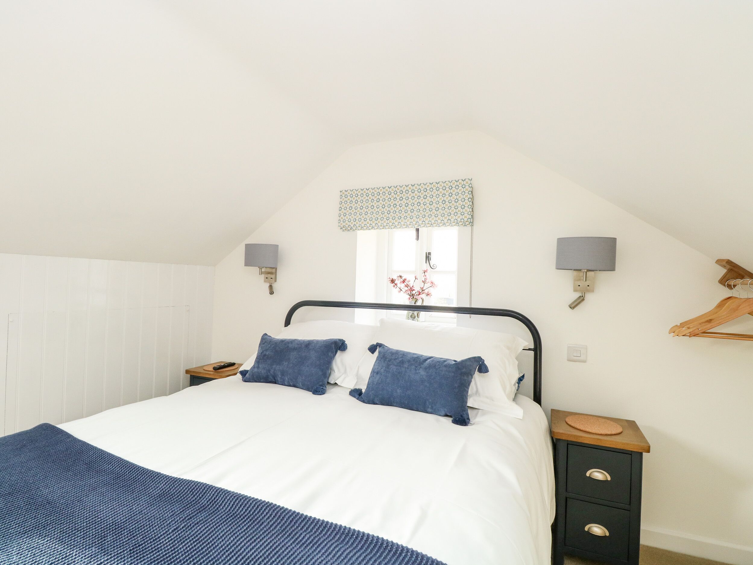 1 bedroom, individually decorated, individually furnished, free WiFi