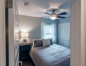 3 多间卧室、办公桌、熨斗/熨衣板、免费 WiFi