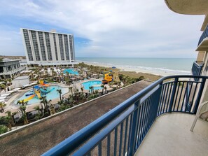 Property grounds - Gorgeous view overlooking Currents Pool Complex and has access, 405 Brighton (Myrtle Beach)