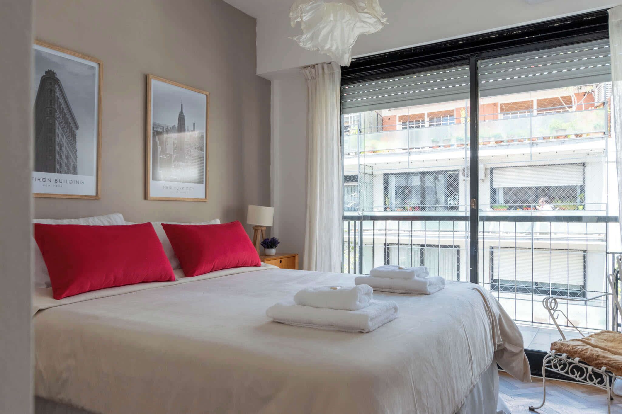 2 habitaciones, tabla de planchar con plancha y acceso a internet 