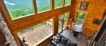 Aah Mazing Views log cabin