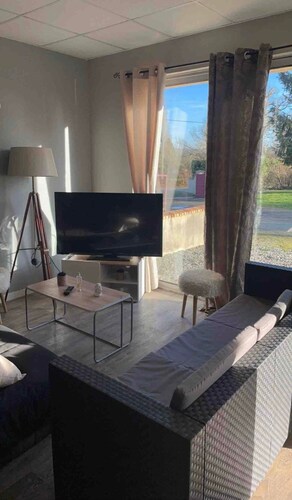 T2 in the countryside near greenway.