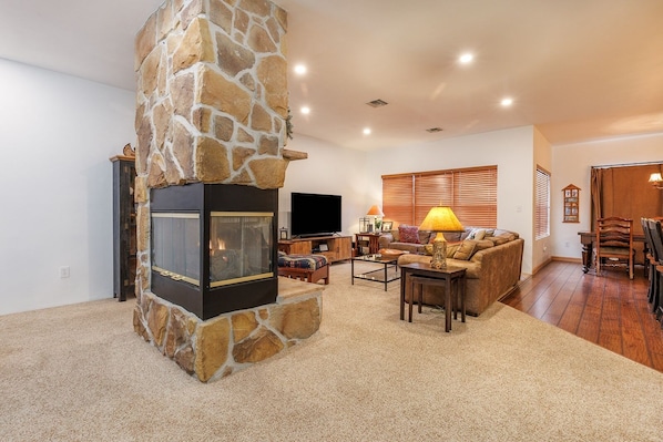 Condo, 4 Bedrooms | Living area