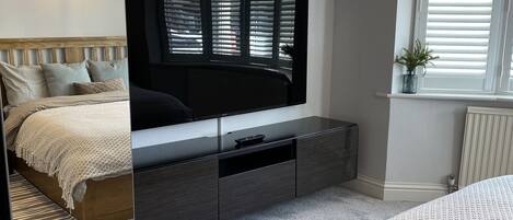 1 soveværelse, skrivebord, strygejern/strygebræt, gratis Wi-Fi