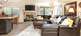 Seven Springs Meadowridge Pet Friendly 3 Bedroom Condo by RedAwning