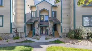 Condo, 3 Bedrooms | Exterior