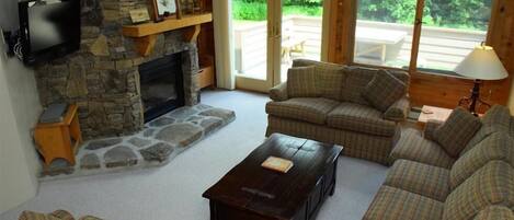 Appart'hôtel, 2 chambres | Coin séjour