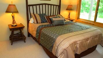 2 habitaciones, tabla de planchar con plancha, cunas y wifi gratis