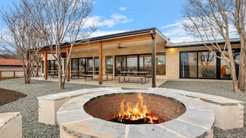 Nhà, 5 phòng ngủ | Khuôn viên nơi lưu trú