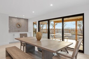 Casa, 5 habitaciones | Restaurantes